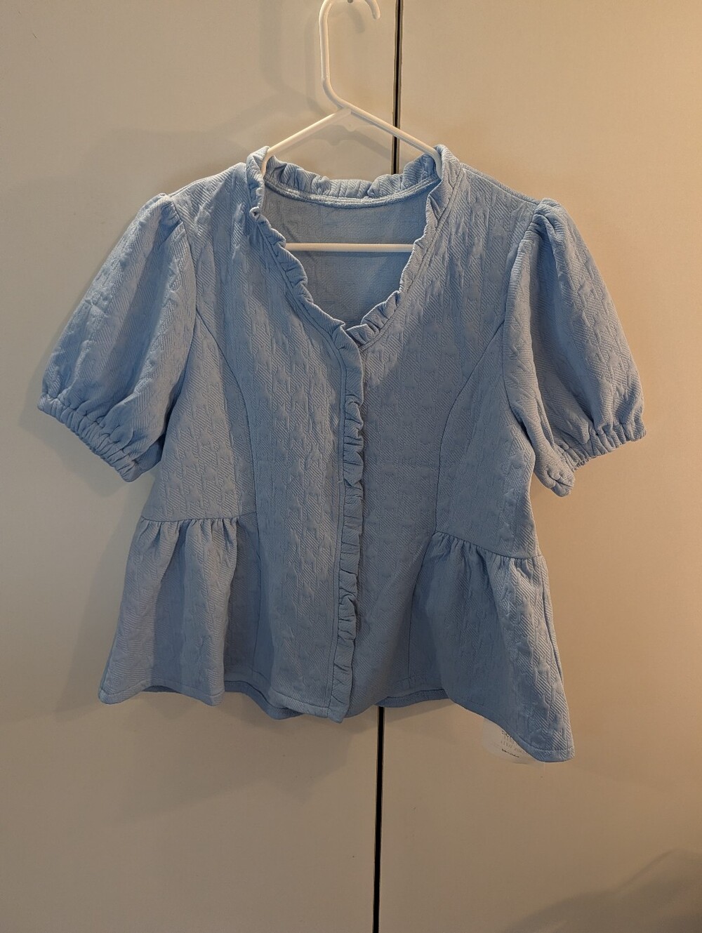 Cicy Bell Woman's L Light Blue Ruffled Peplum Short-Sleeve Top NWT